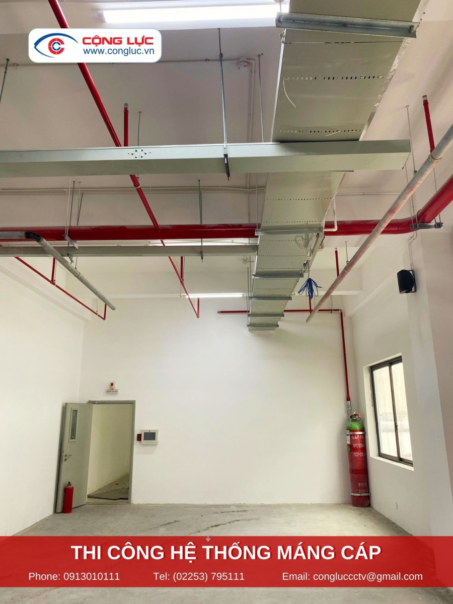 thi công hệ thống máng cáp điện mạng chuyên nghiệp