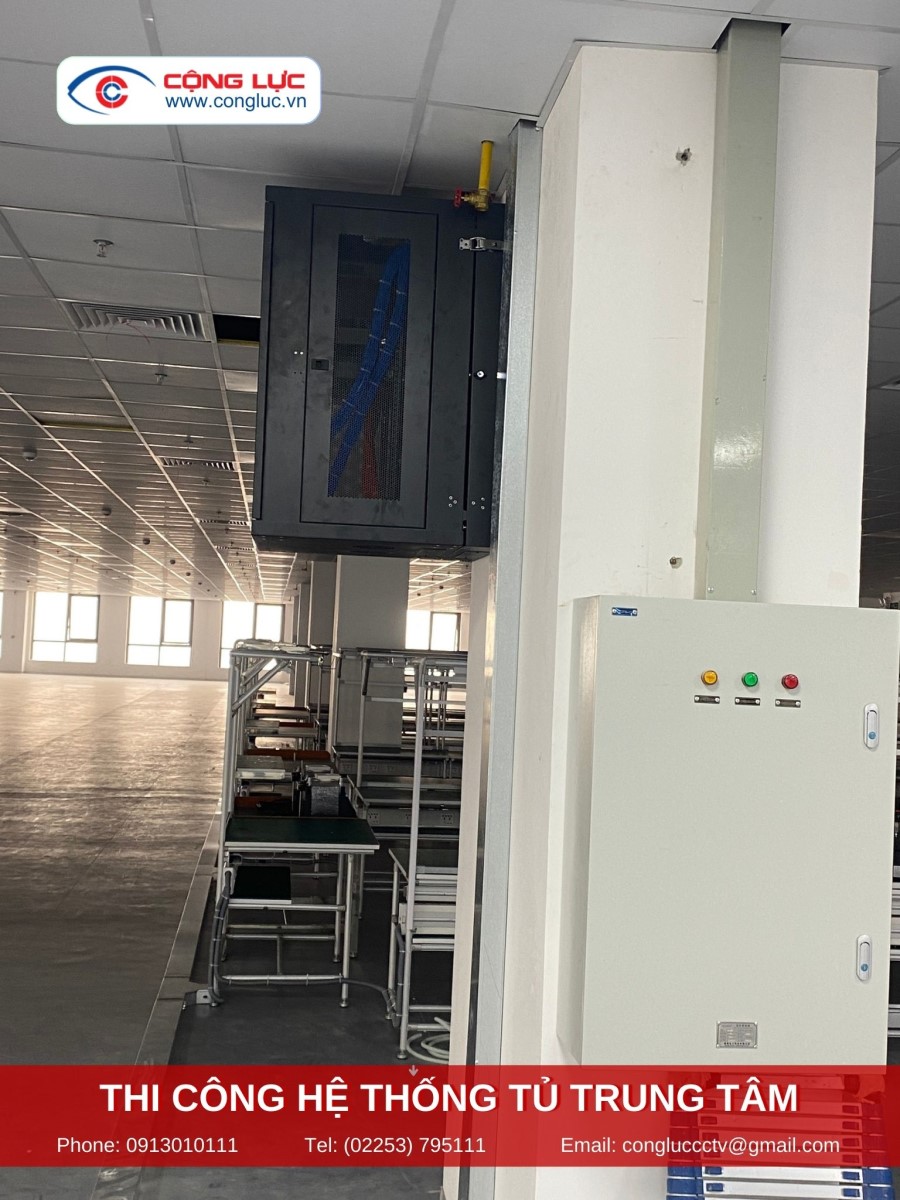 thi công hệ thống tủ điện mạng trung tâm
