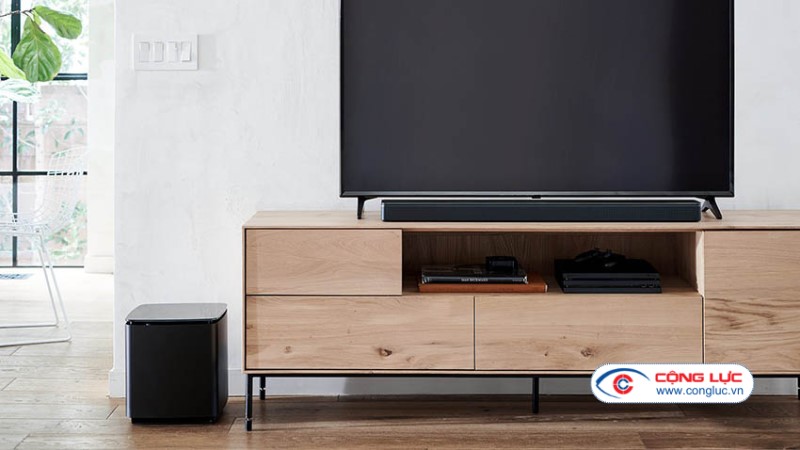 bộ thiết bị âm thanh SoundBar 700 và Bass Module 700