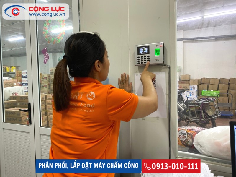 lắp đặt máy chấm công vân tay Ronald Jack rj500 giá rẻ ở Hải Phòng