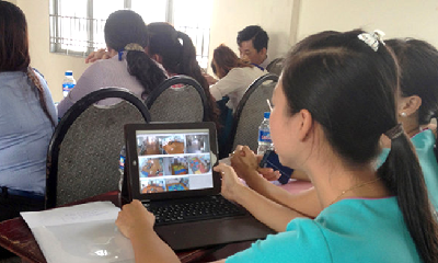 Hướng dẫn chi tiết cách xem camera trường mầm non qua điện thoại và máy tính