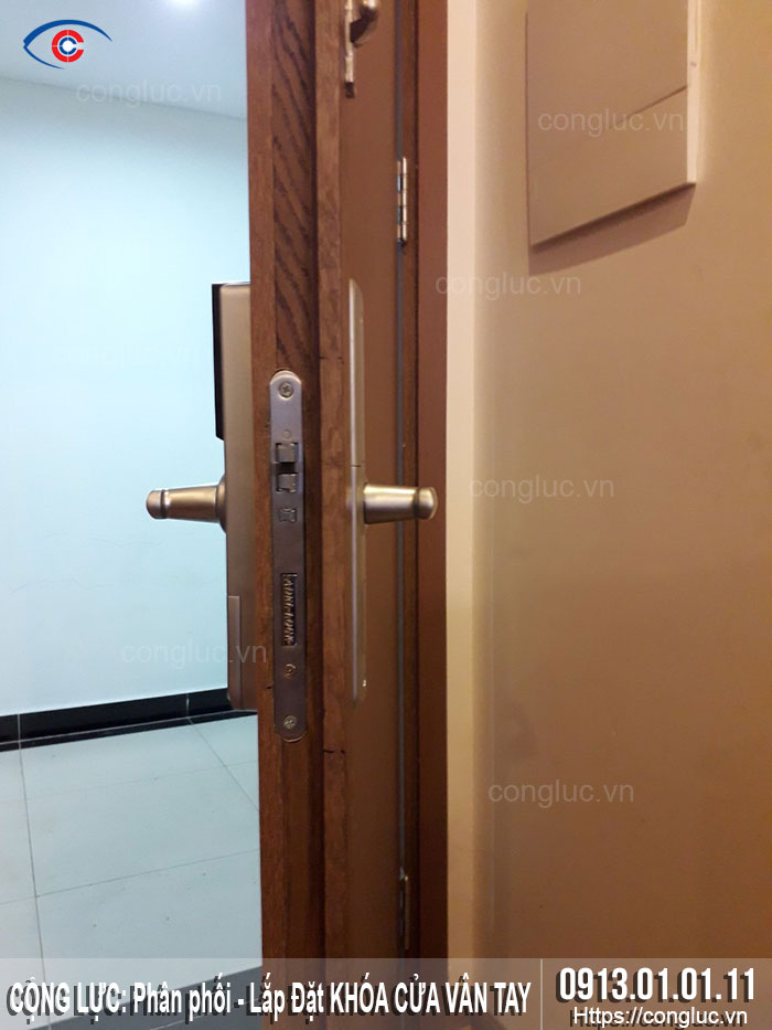 Lắp đặt khóa Adel 5500 căn hộ 1510 tại SHP Hải Phòng