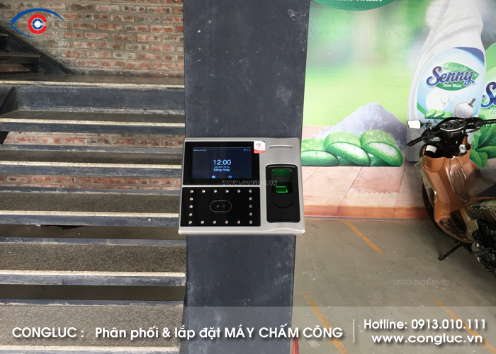 lắp đặt máy chấm công khuôn mặt chuyên nghiệp