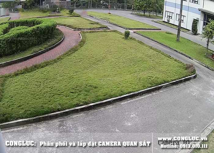 camera quan sát bên ngoài khu vực nhà xưởng nhà máy
