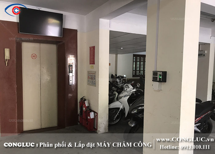 lắp máy chấm công vân tay trong công ty điện lực hải phòng