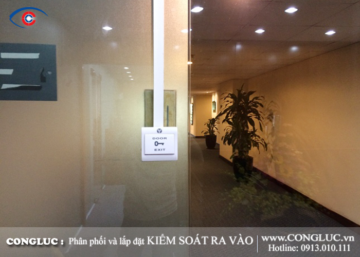 Lắp đặt hệ thống kiếm soát ra vào khách sạn