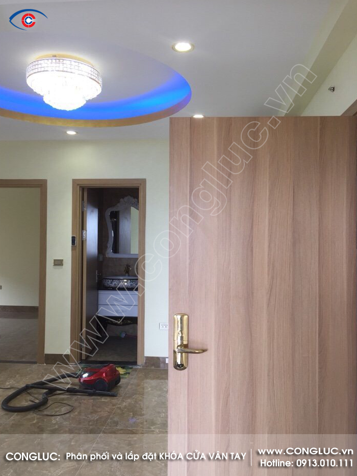 Lắp khóa cửa vân tay Adel US 3-6 chính hãng tại Hải Phòng