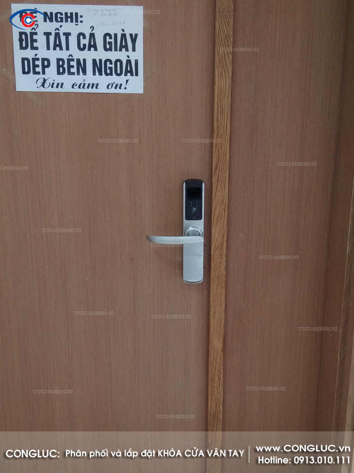 Lắp khóa cửa vân tay thẻ từ mật mã tại Hải Phòng