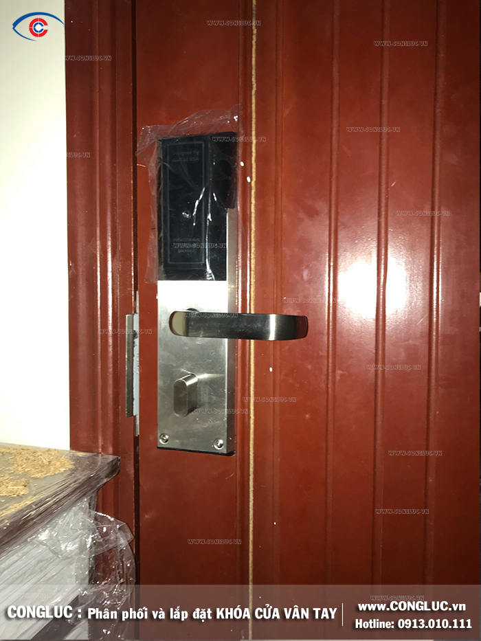 lắp khóa cửa adel 1800wcl giá rẻ