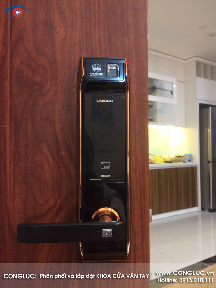 khóa cửa vân tay Unicor UN-9000BWSK-F-UNE2 giá rẻ
