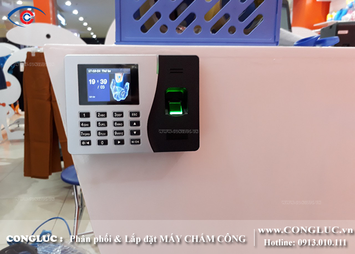 lắp máy chấm công cho shop thời trang Rabity siêu thị BigC Hải Phòng