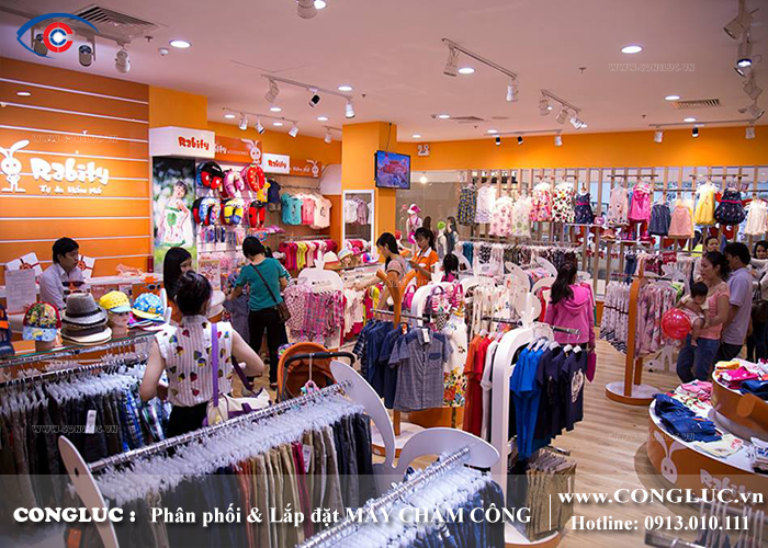 lắp máy chấm công vân tay cho shop thoi trang rabity hải phòng