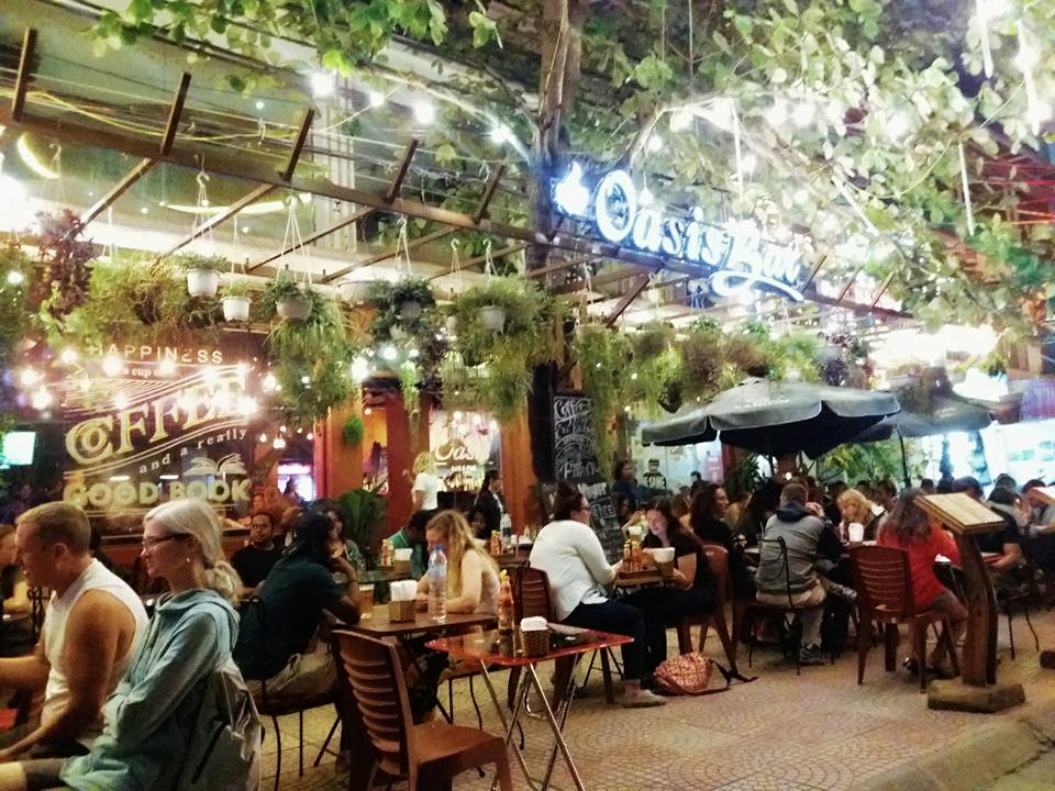 Lắp máy chấm công cho nhà hàng Oasis Bar tại Cát Bà Hải Phòng